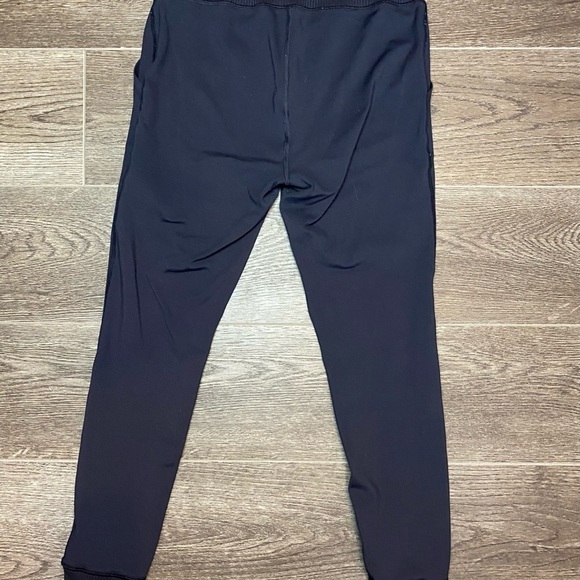 Avalanche sweater purple women’s size small and medium pants - Picture 14 of 14